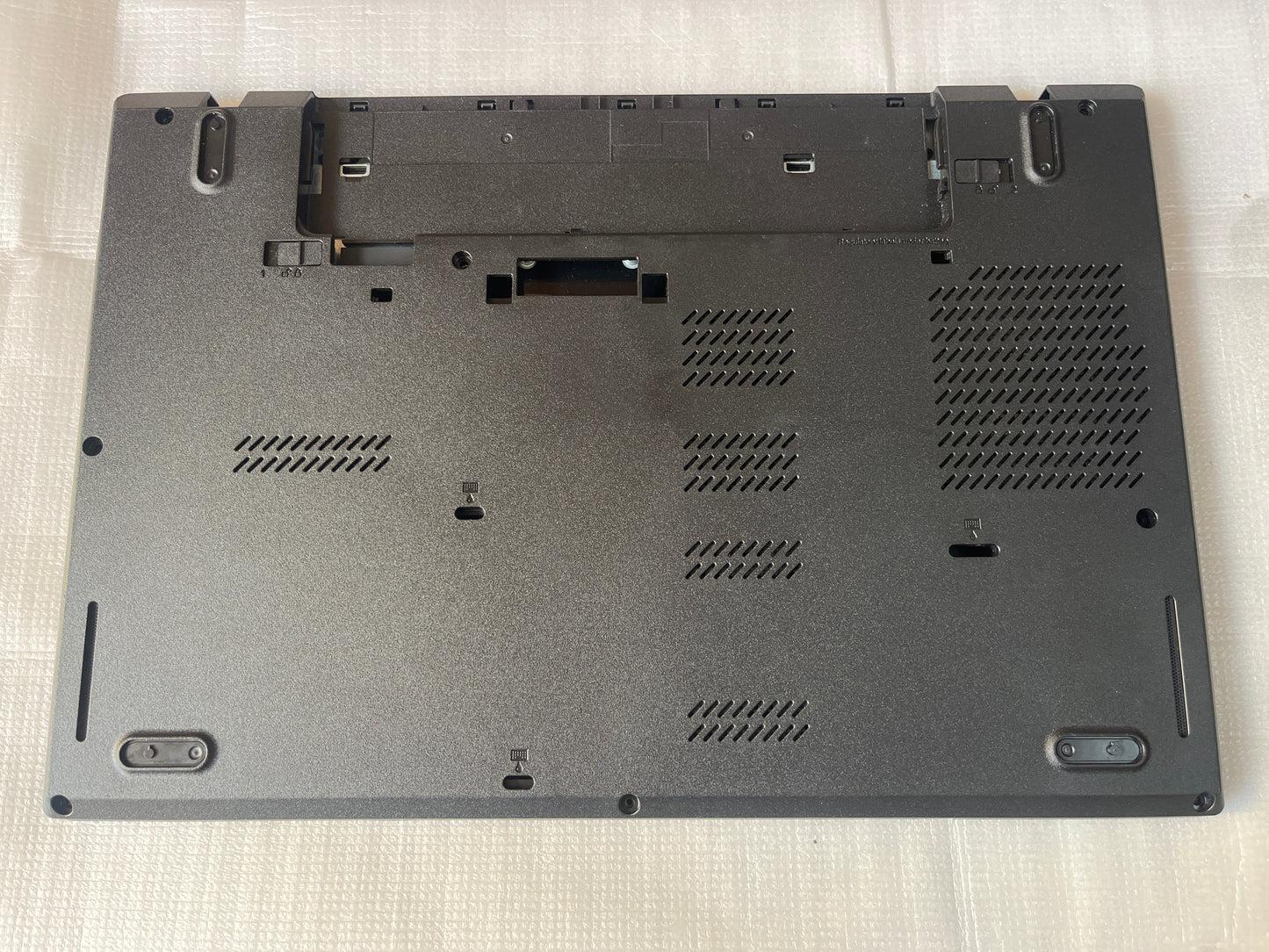 LENOVO THINKPAD L450, L460, L470 Palmrest (Touchpad) with Bottom Base (CD Body)