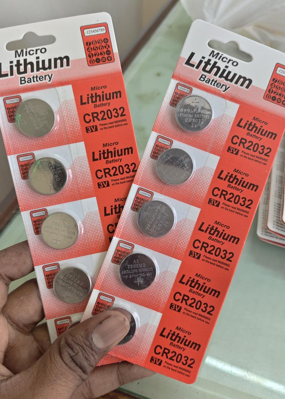 CR2032 CMOSS CELL CR2032 Battery 3V Micro Lithium Button Coin Cell - Pack of 5 Batteries